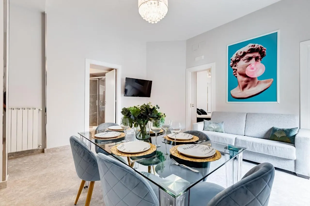 Apartment Trevi Fountain - New! - Your Italian Holidays Rome